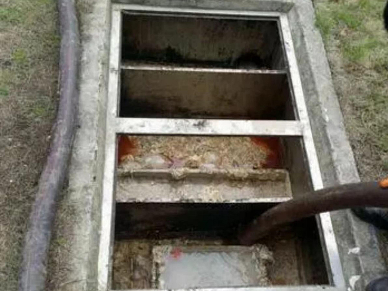 沿滩隔油池清理